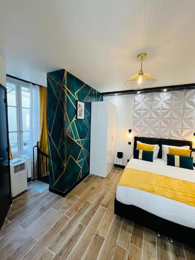 160 - Urban Fashion Week Paris Vuitton Apartment Exterior photo